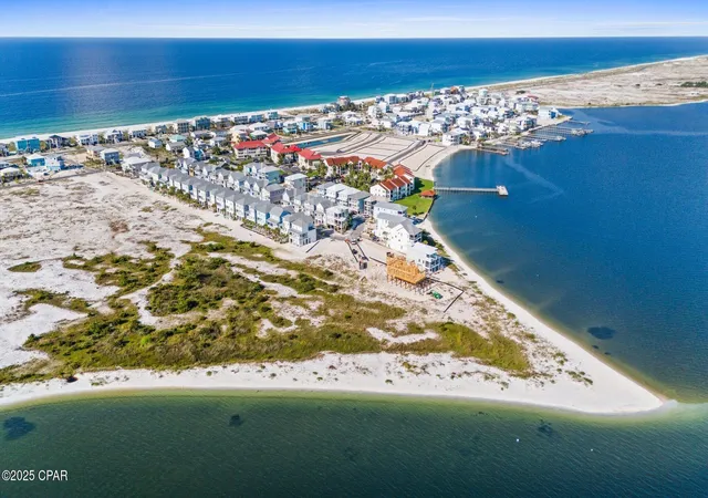 2nd image of 23 Seaside Cir, Navarre, FL 32566 | MLS# 777070
