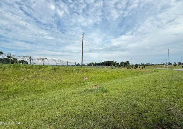 4th image of (Undisclosed), Grand Ridge, FL 32442 | MLS# 775665