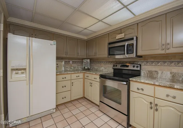 5th image of 6505 Thomas Dr #215, Panama City, FL 32408 | MLS# 774901