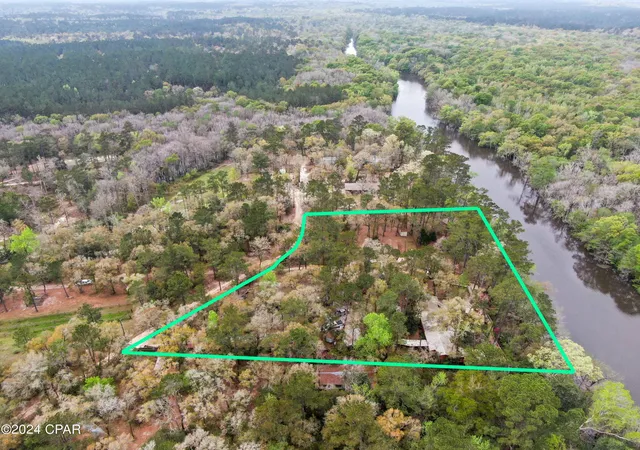 Homes for sale in Vernon, FL | 3640 Lucianne Dr, Vernon, FL 32462 | MLS# 754481