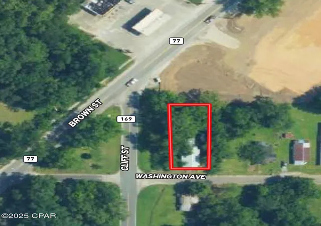 Homes for sale in Graceville, FL | 1012 Washington Ave, Graceville, FL 32440 | MLS# 767429