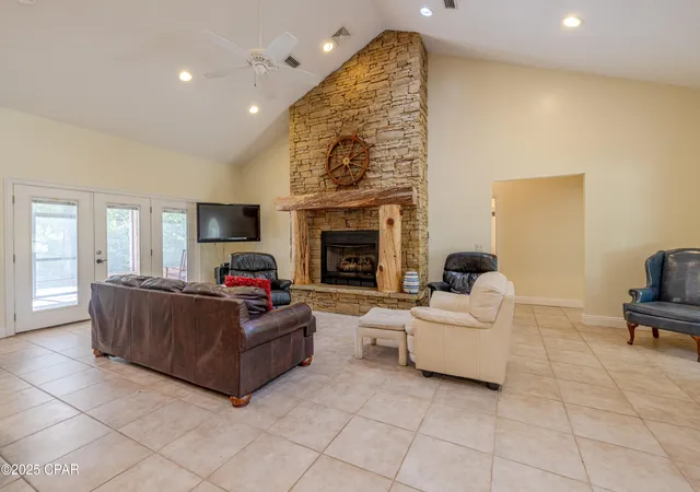 Homes for sale in Vernon, FL | 4187 Shell Landing Rd, Vernon, FL 32462 | MLS# 772937