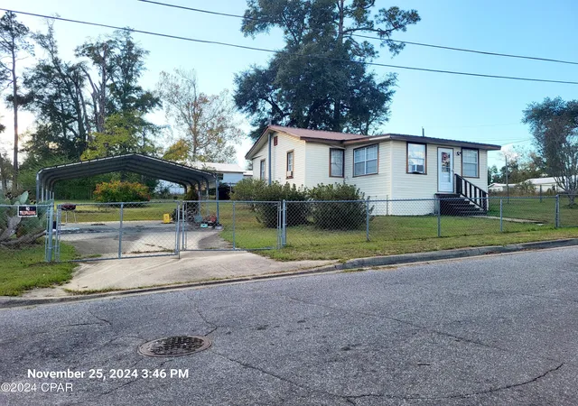 Homes for sale in Marianna, FL | 2779 Brenda St, Marianna, FL 32448 | MLS# 766408