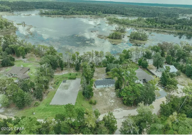 2nd image of 3034 Paradise Lakes Rd, Chipley, FL 32428 | MLS# 771587