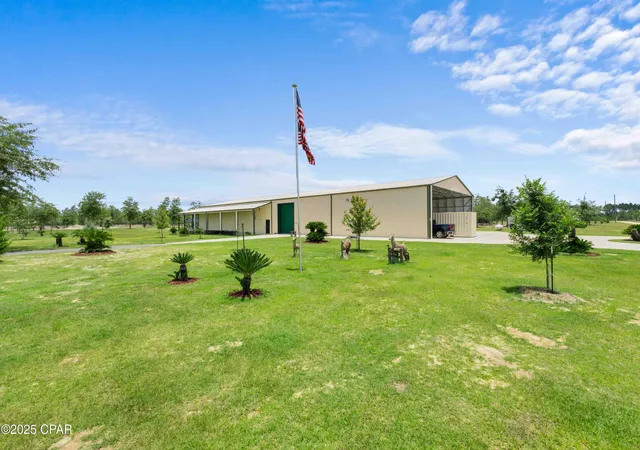 4th image of 701 State Road 20 W, Youngstown, FL 32466 | MLS# 775463