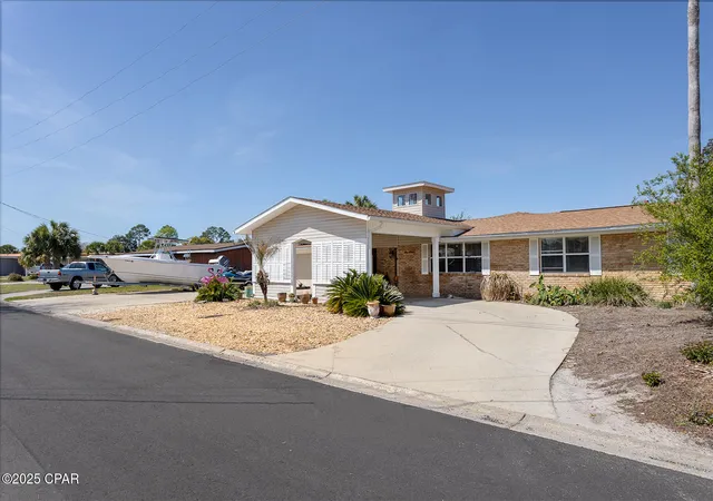 Photo 1 of Single family home for sale at 419 Bay Shore Dr, Panama City Beach, FL 32407 | MLS# 766364 | Listing updated on 2026-05-30