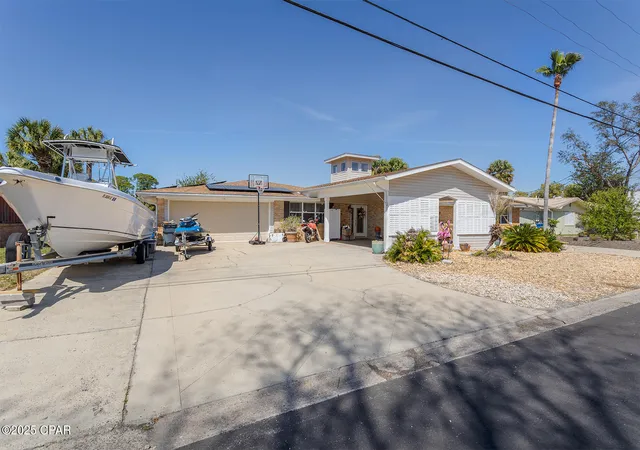 Photo 3 of Single family home for sale at 419 Bay Shore Dr, Panama City Beach, FL 32407 | MLS# 766364 | Listing updated on 2026-05-30