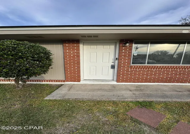 Photo 3 of Single family home for sale at 1912 Chestnut Ave, Panama City, FL 32405 | MLS# 774050 | Listing updated on 2026-07-09