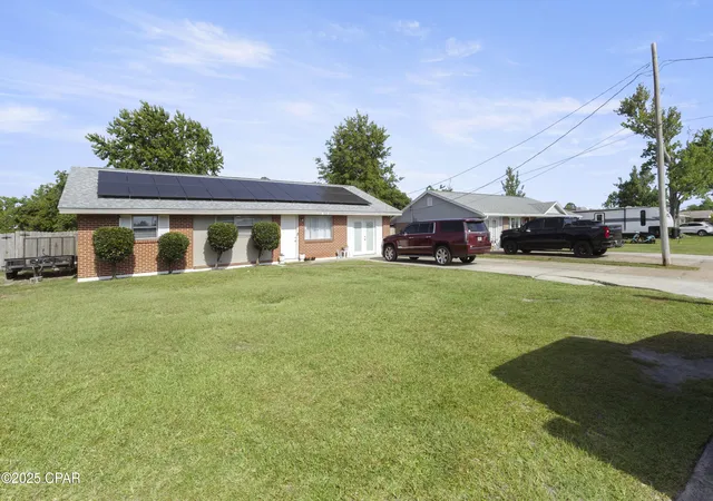 Photo 3 of Single family home for sale at 1912 Chestnut Ave, Panama City, FL 32405 | MLS# 774050 | Listing updated on 2026-07-09