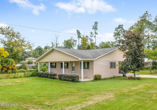 Homes for sale in Chipley, FL | 815 5th St, Chipley, FL 32428 | MLS# 763670