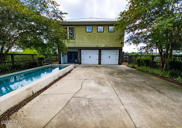 Photo 4 of Sale Pending at 7325 Suwanee Ave, Panama City, FL 32409 | MLS# 777466 | Listing updated on 2026-10-08