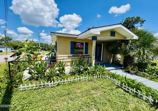 Photo 3 of Single family home for sale at 1216 Martin Luther King Jr Blvd, Panama City, FL 32401 | MLS# 777765 | Listing updated on 2026-10-02