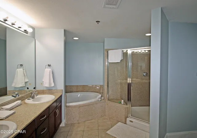 Photo 4 of Condo for sale at 9902 S Thomas Dr #1828, Panama City, FL 32408 | MLS# 774552 | Listing updated on 2026-07-02