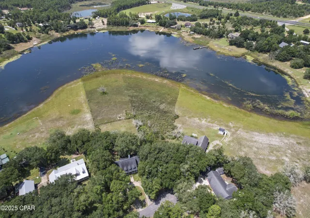 1st image of 5221 Pine Ridge Dr, Chipley, FL 32428 | MLS# 778114