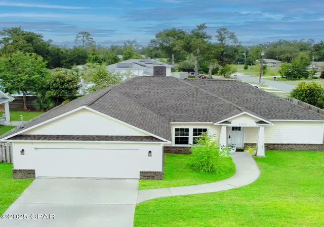 2nd image of 1008 E E 10th Str St, Lynn Haven, FL 32444 | MLS# 778157