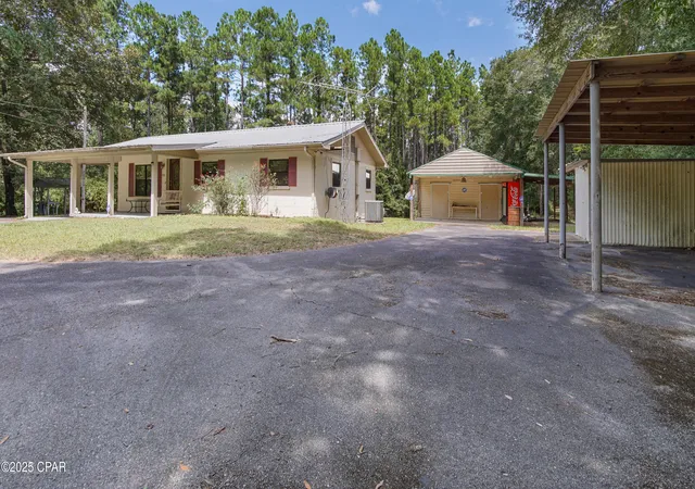 Homes for sale in Chipley, FL | 1730 Firetower Rd, Chipley, FL 32428 | MLS# 778775