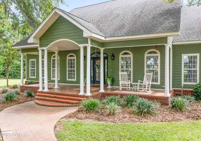 Homes for sale in Malone, FL | 5924 Old U S Rd, Malone, FL 32445 | MLS# 779672