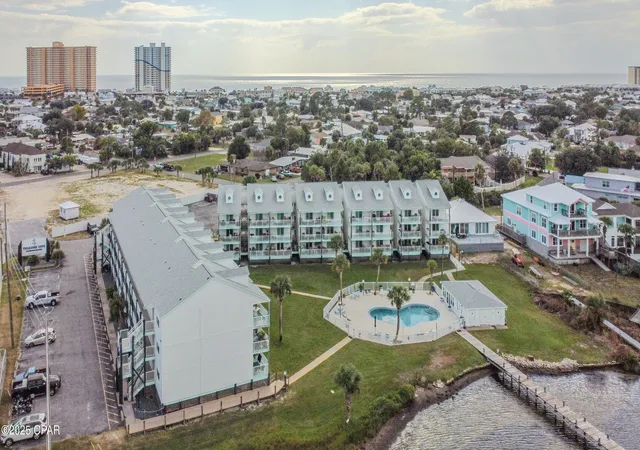 3rd image of 3600 Thomas Dr, Panama City, FL 32408