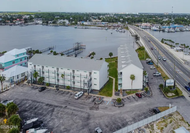 2nd image of 3600 Thomas Dr, Panama City, FL 32408