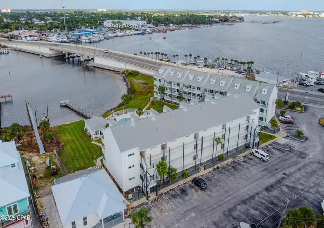 4th image of 3600 Thomas Dr, Panama City, FL 32408