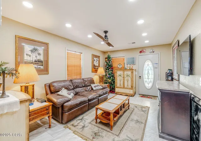 Homes for sale in Cottondale, FL | 2706 Sapp Rd, Cottondale, FL 32431 | MLS# 779999
