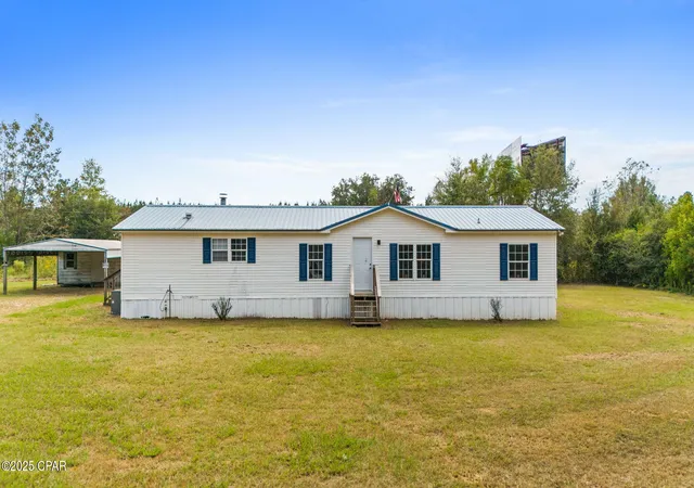 Homes for sale in Cottondale, FL | 2273 Obert Rd, Cottondale, FL 32431 | MLS# 780355