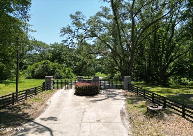 2nd image of 0010 Hawthorne Trl, Bonifay, FL 32425 | MLS# 780486