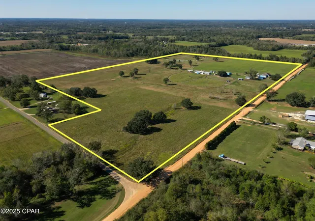 Photo 3 of Single family home for sale at 5171 Galloway Rd, Graceville, FL 32440 | MLS# 780663 | Listing updated on 2026-10-02