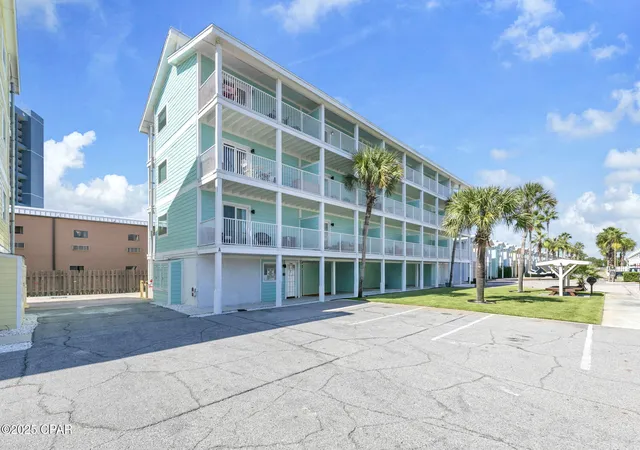Homes for sale in Panama City Beach, FL | 17214 Front Beach, Panama City Beach, FL 32413 | Houzeo