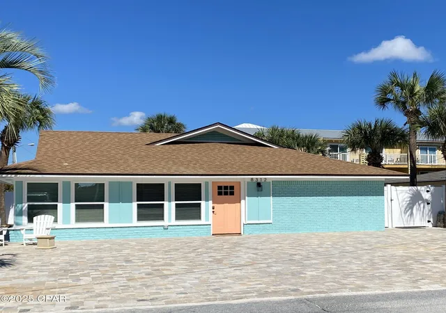 Photo 2 of Single family home for sale at 8312 Surf Dr, Panama City, FL 32408 | MLS# 781328 | Listing updated on 2026-09-17