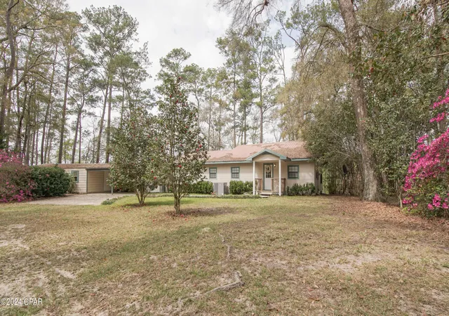 Homes for sale in Vernon, FL | 3642 Lucianne Dr, Vernon, FL 32462 | MLS# 781519