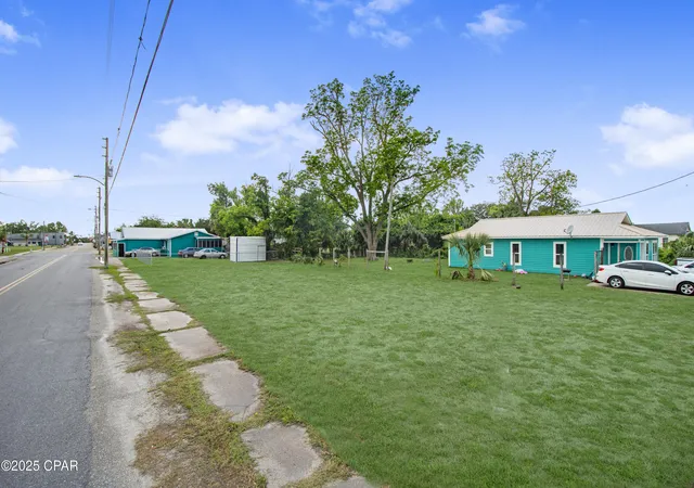 2nd image of 524 Martin Luther King Blvd, Port St Joe, FL 32456 | MLS# 781609
