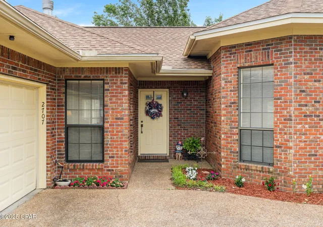 Photo 4 of Single family home for sale at 2707 Pembroke Dr, Panama City, FL 32405 | MLS# 781935 | Listing updated on 2026-06-01