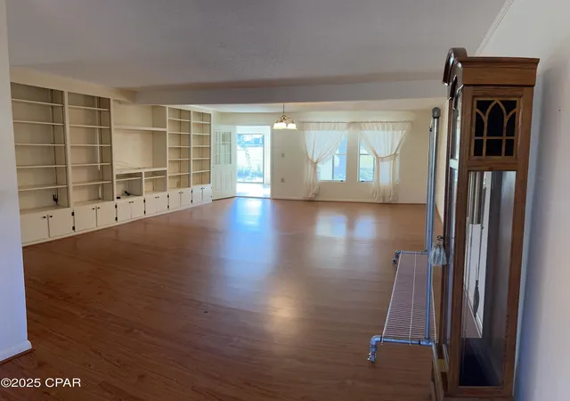 2nd image of 1025 W 19Th St, Panama City, FL 32405