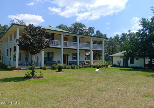 Homes for sale in Bascom, FL | 4686 Dunaway Rd, Bascom, FL 32423 | MLS# 782145