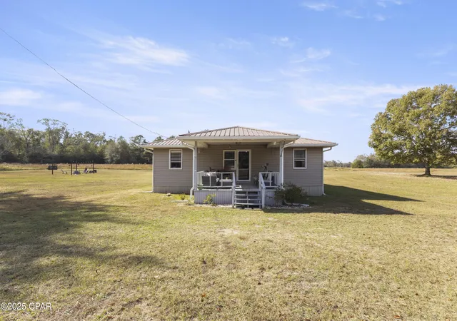 Homes for sale in Chipley, FL | 1988 Orange Hill Rd, Chipley, FL 32428 | MLS# 782171
