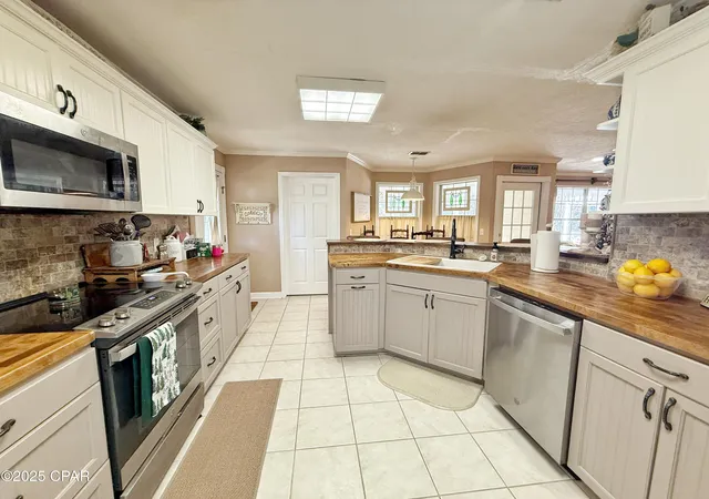 2nd image of 3243 5th St, Marianna, FL 32446 | MLS# 782874