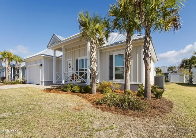 2nd image of 102 St Charles St, Port Saint Joe, FL 32456 | MLS# 782975