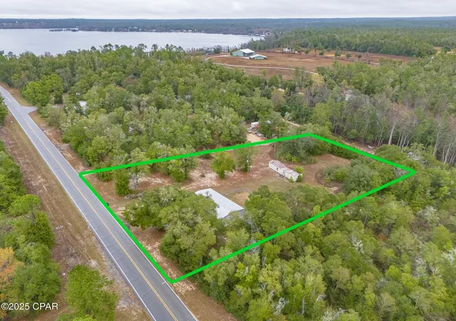 2nd image of 214 Lakepoint Rd, Alford, FL 32420 | MLS# 783008