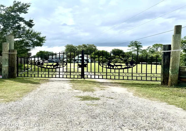 Photo 4 of Single family home for sale at 2222 W 29th Plaza, Panama City, FL 32405 | MLS# 783055 | Listing updated on 2026-05-30