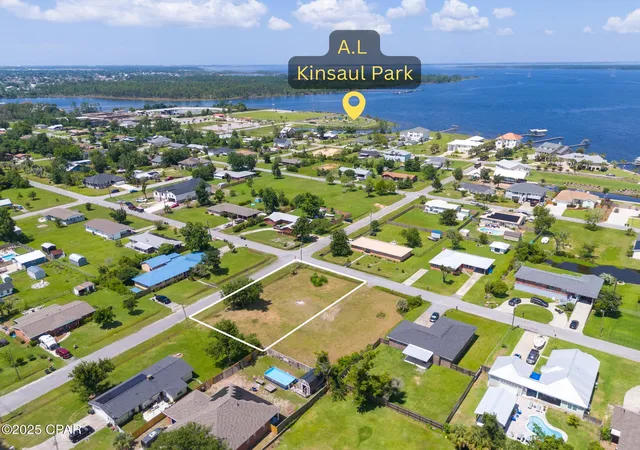 3rd image of 115 Carolina Ave, Lynn Haven, FL 32444 | MLS# 783410