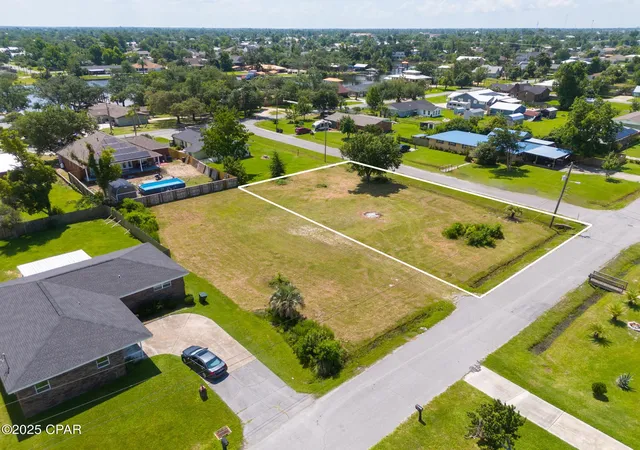 5th image of 115 Carolina Ave, Lynn Haven, FL 32444 | MLS# 783410