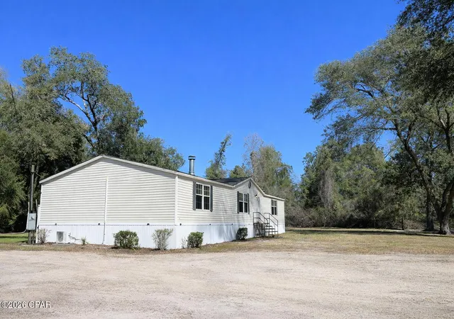 Homes for sale in Bascom, FL | 5894 Jasper Rd, Bascom, FL 32423 | MLS# 783916