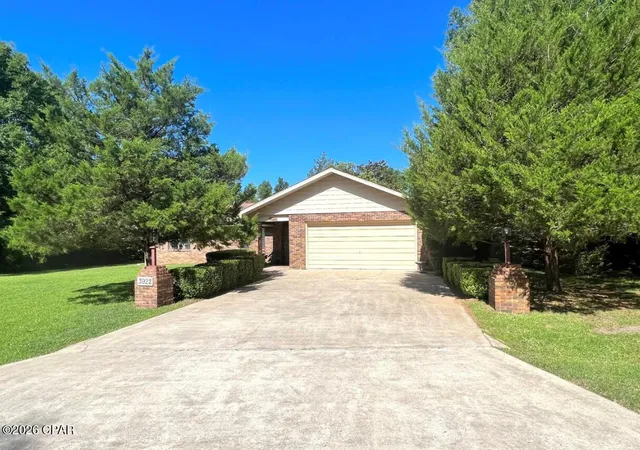 1st image of 3922 Vistula Dr, Chipley, FL 32428 | MLS# 784110