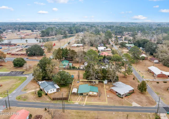 Homes for sale in Graceville, FL | 5392 College Dr, Graceville, FL 32440 | MLS# 784119