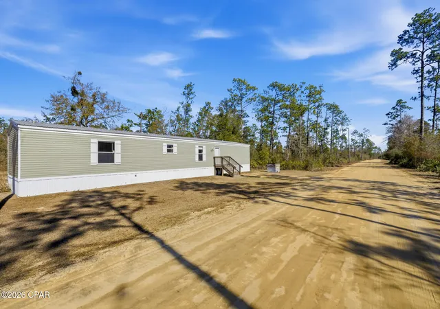2nd image of 11907 Evergreen St, Fountain, FL 32438 | MLS# 784821