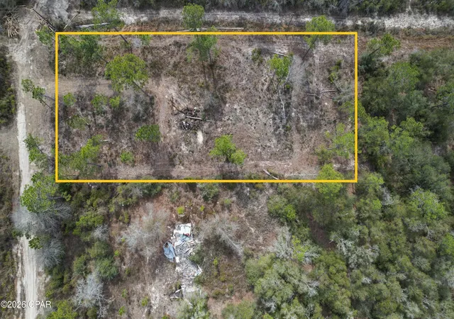 4th image of 21101 Joann Ln, Fountain, FL 32438 | MLS# 785387