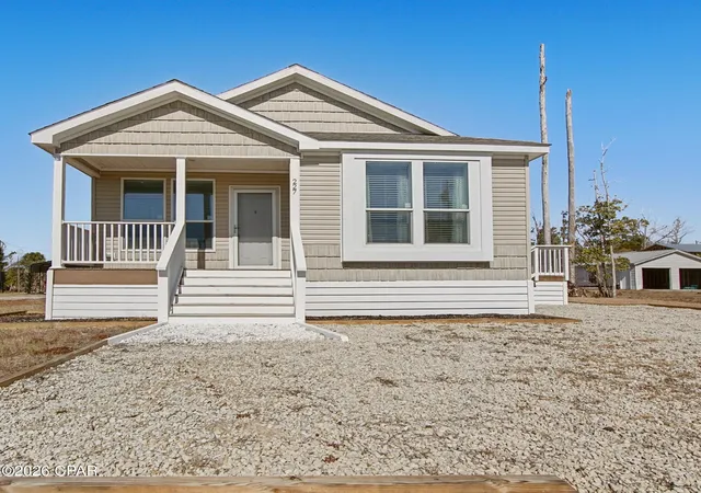 2nd image of 227 Bay St, Port Saint Joe, FL 32456 | MLS# 785397