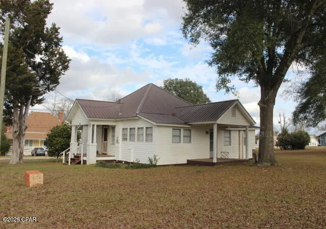 Homes for sale in Alford, FL | 2497 3rd Ave, Alford, FL 32420 | MLS# 785651