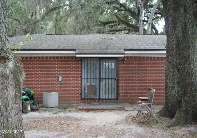 Homes for sale in Malone, FL | 5728 Snowhill Rd, Malone, FL 32445 | MLS# 785838
